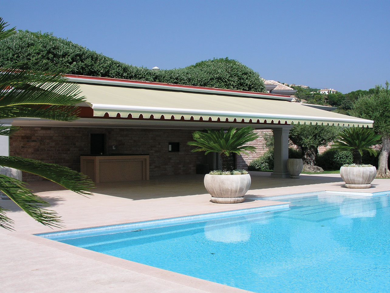 TOLDOS DE BRAÇOS RETRÁTEIS - JUMBO