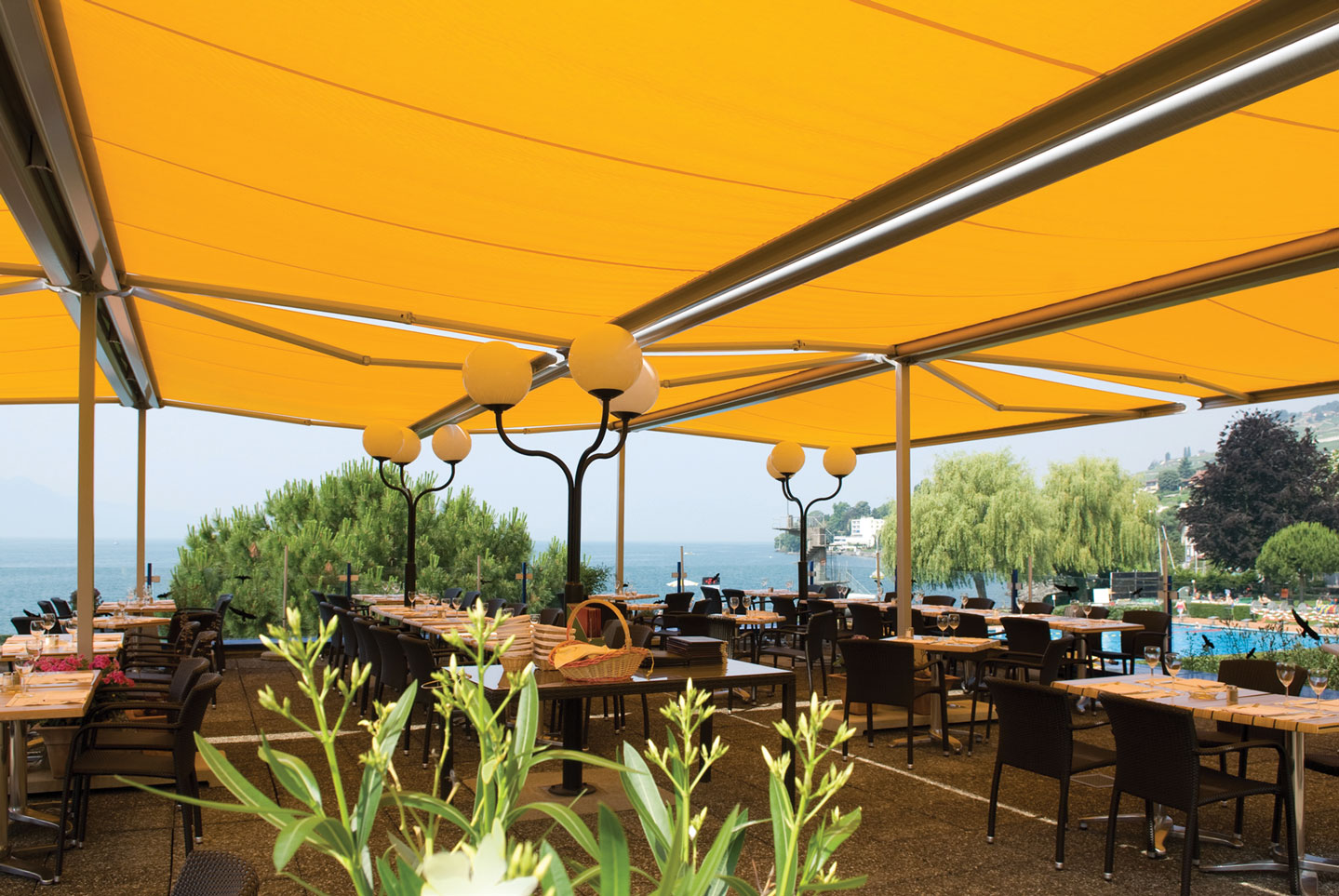 TOLDOS DE BRAÇOS RETRÁTEIS - BOXMOBIL - Imagem 3