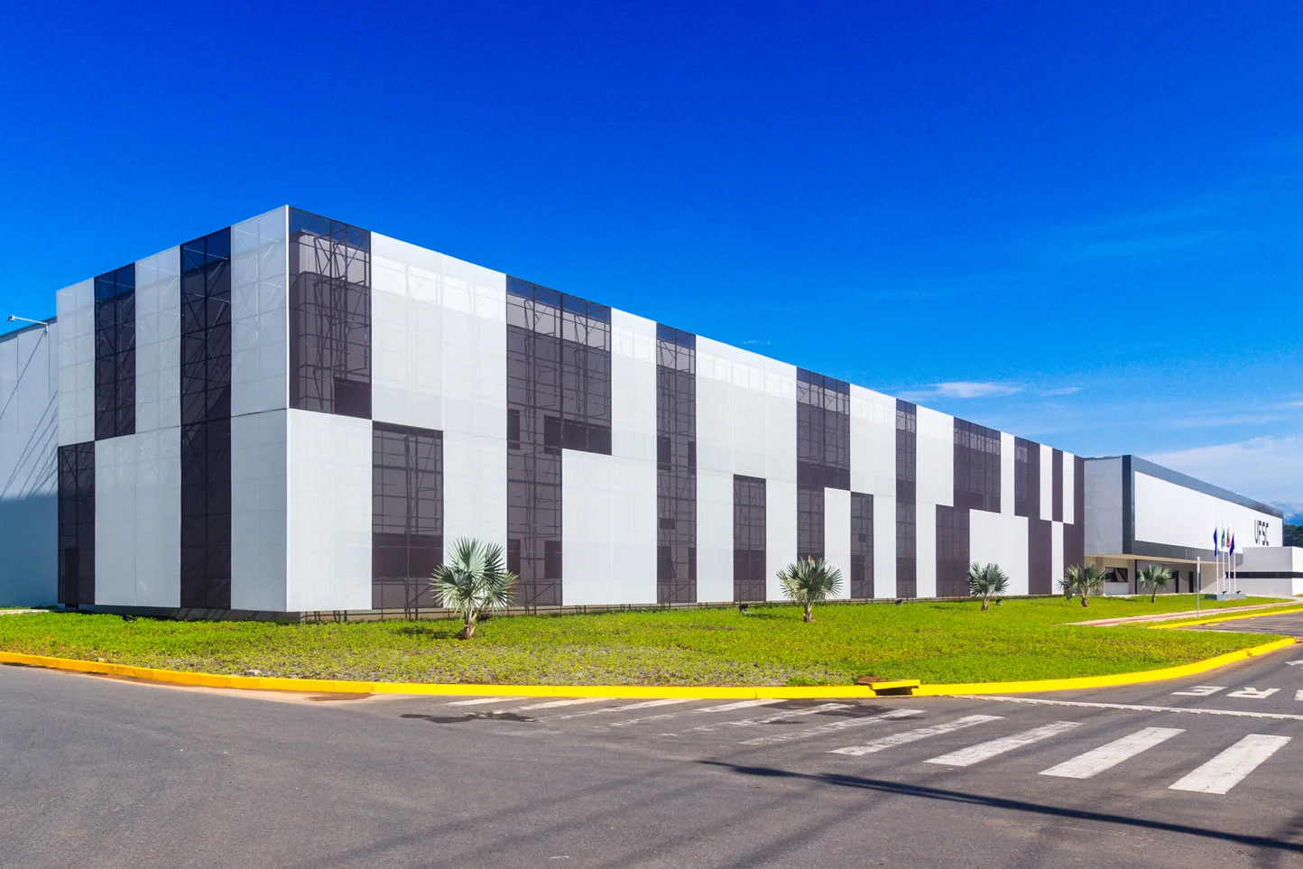 FACHADAS TÊXTEIS REVESTO - Imagem 7